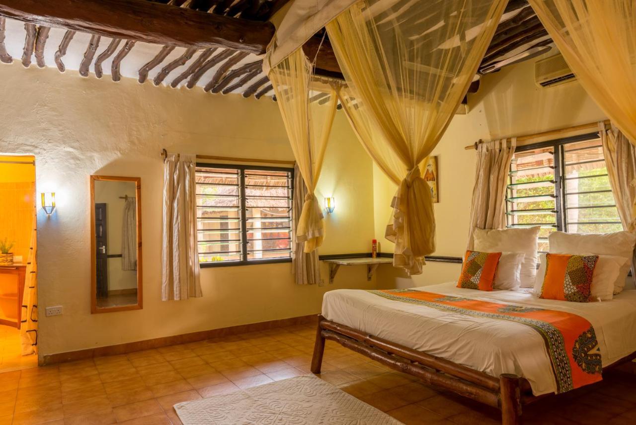 Bed and Breakfast Upani In Diani Diani Beach Zewnętrze zdjęcie
