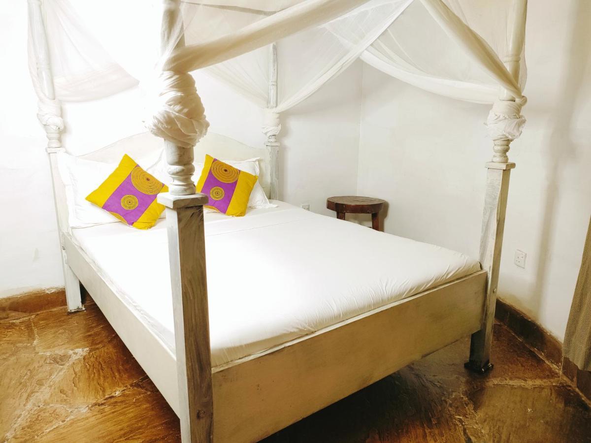 Bed and Breakfast Upani In Diani Diani Beach Zewnętrze zdjęcie