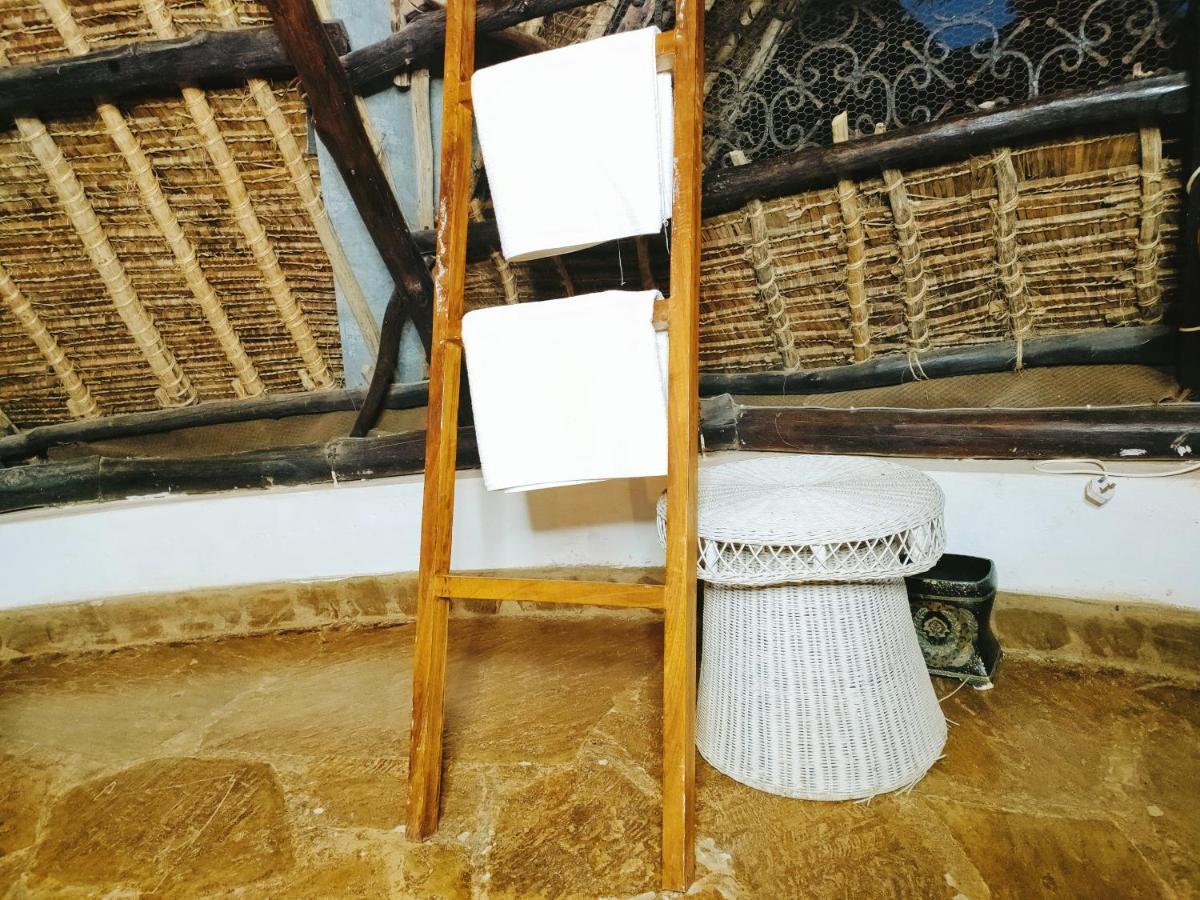 Bed and Breakfast Upani In Diani Diani Beach Zewnętrze zdjęcie