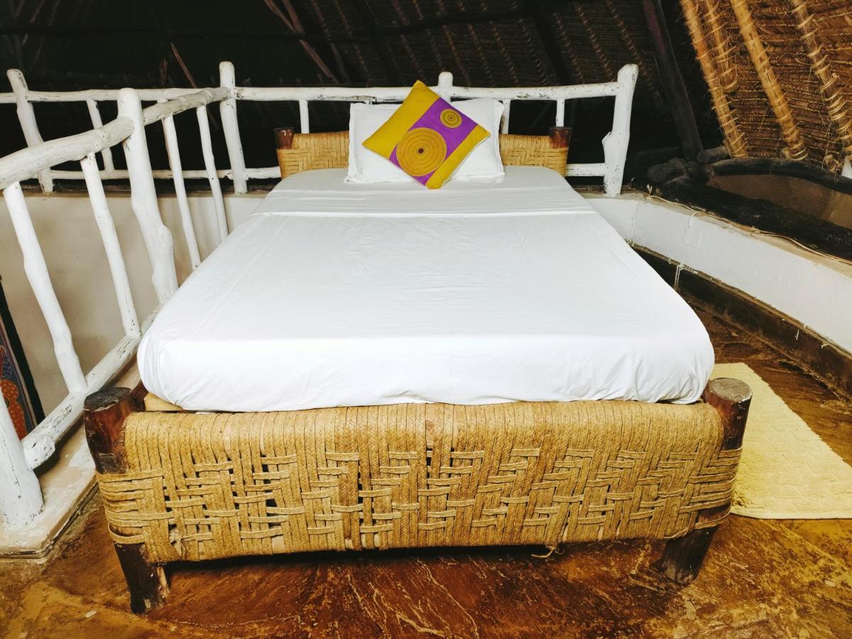 Bed and Breakfast Upani In Diani Diani Beach Zewnętrze zdjęcie