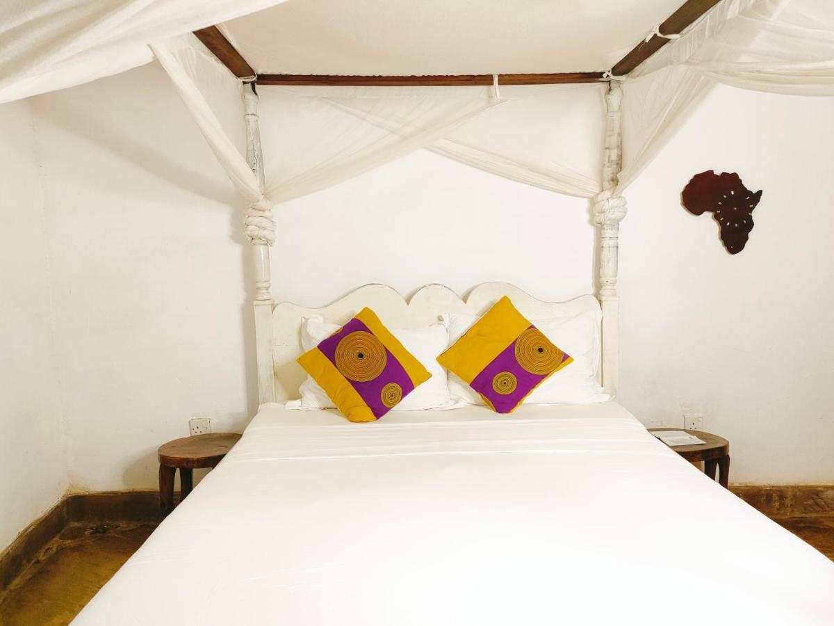 Bed and Breakfast Upani In Diani Diani Beach Zewnętrze zdjęcie