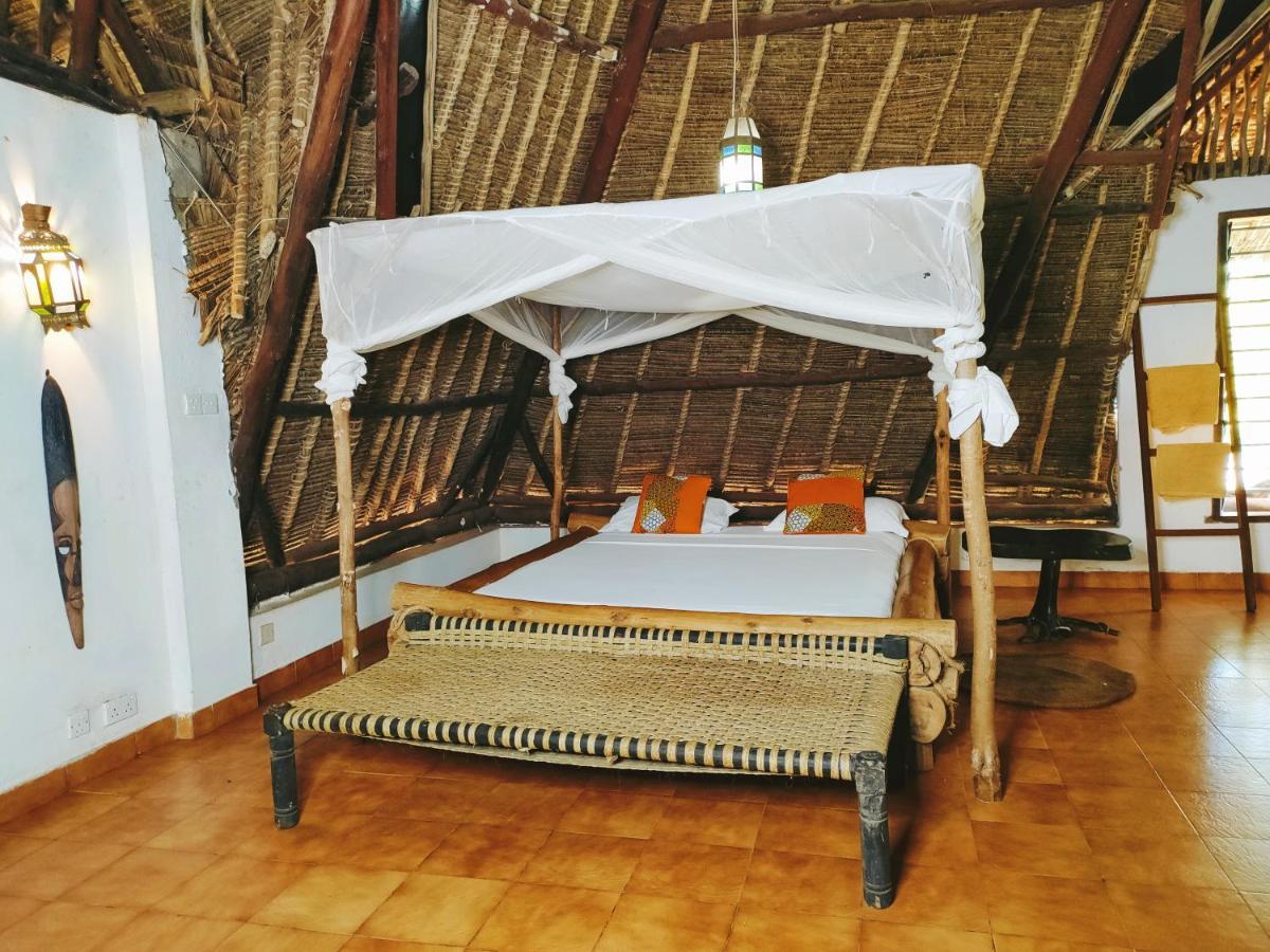 Bed and Breakfast Upani In Diani Diani Beach Zewnętrze zdjęcie
