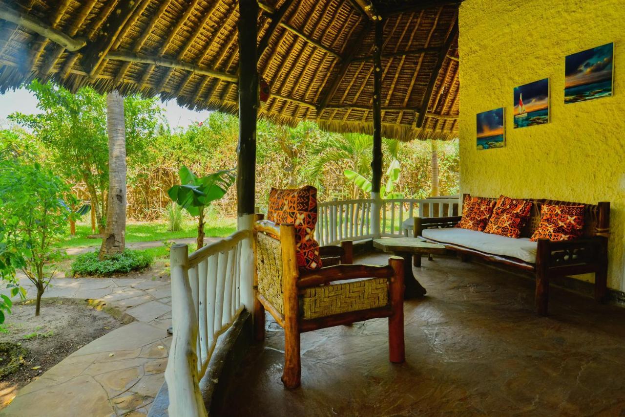 Bed and Breakfast Upani In Diani Diani Beach Zewnętrze zdjęcie