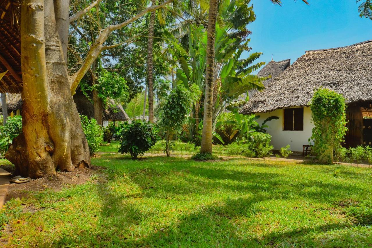Bed and Breakfast Upani In Diani Diani Beach Zewnętrze zdjęcie