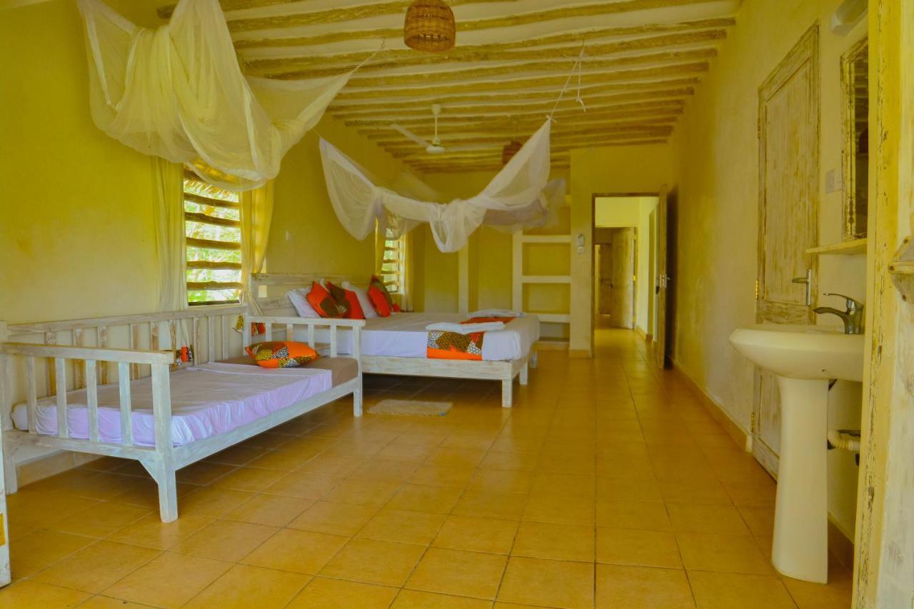 Bed and Breakfast Upani In Diani Diani Beach Zewnętrze zdjęcie