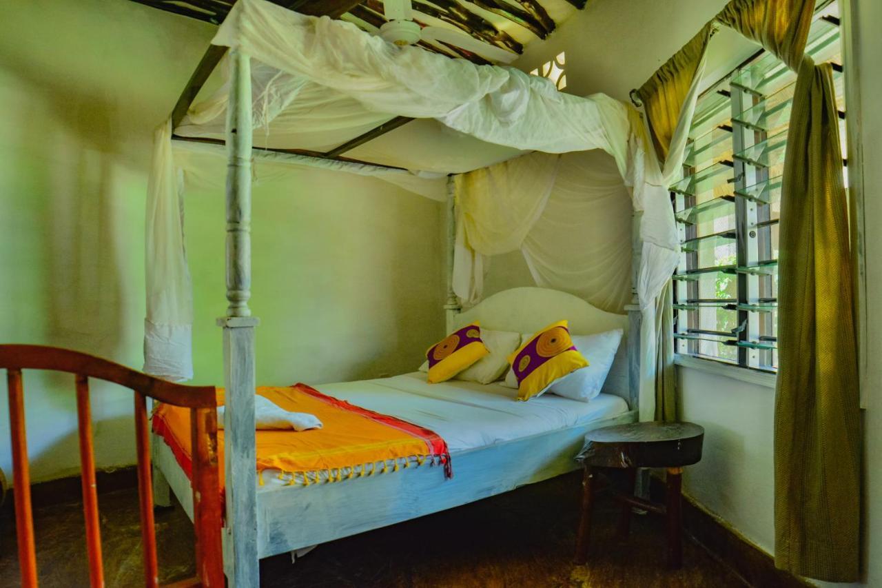 Bed and Breakfast Upani In Diani Diani Beach Zewnętrze zdjęcie