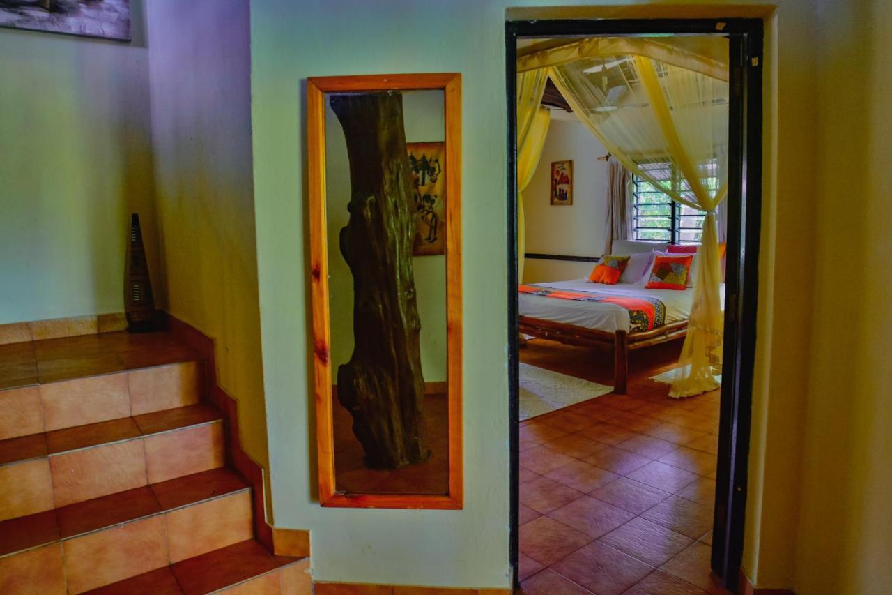 Bed and Breakfast Upani In Diani Diani Beach Zewnętrze zdjęcie